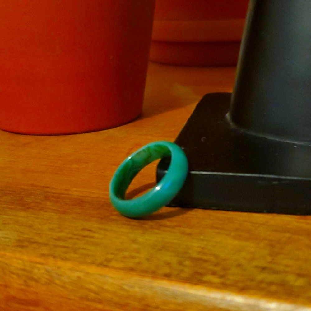 Jade ring - Picture 2 of 2